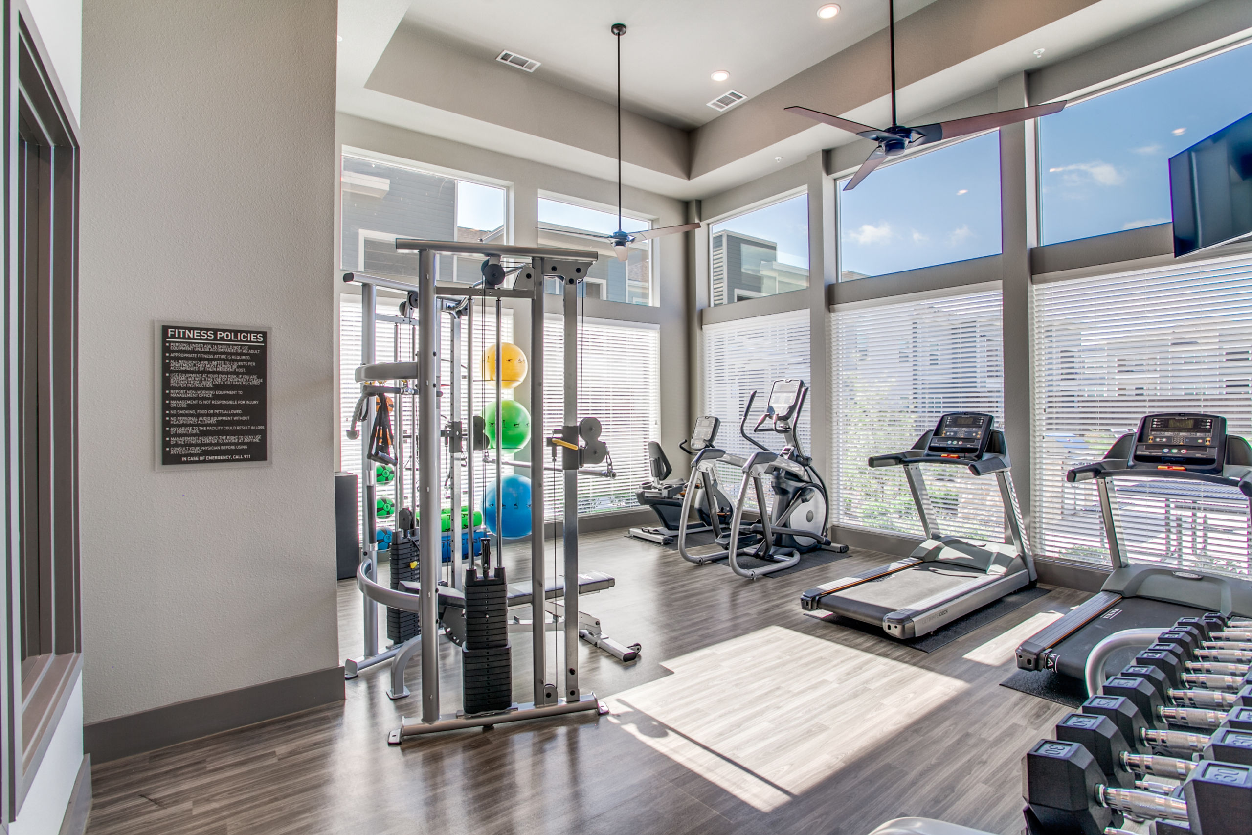 Shoot2Sell Real Estate Photography Blog – Commercial Real Estate Marketing Gym Room Shoot2Sell Real Estate Photography Blog - Commercial Real Estate Marketing Gym Room