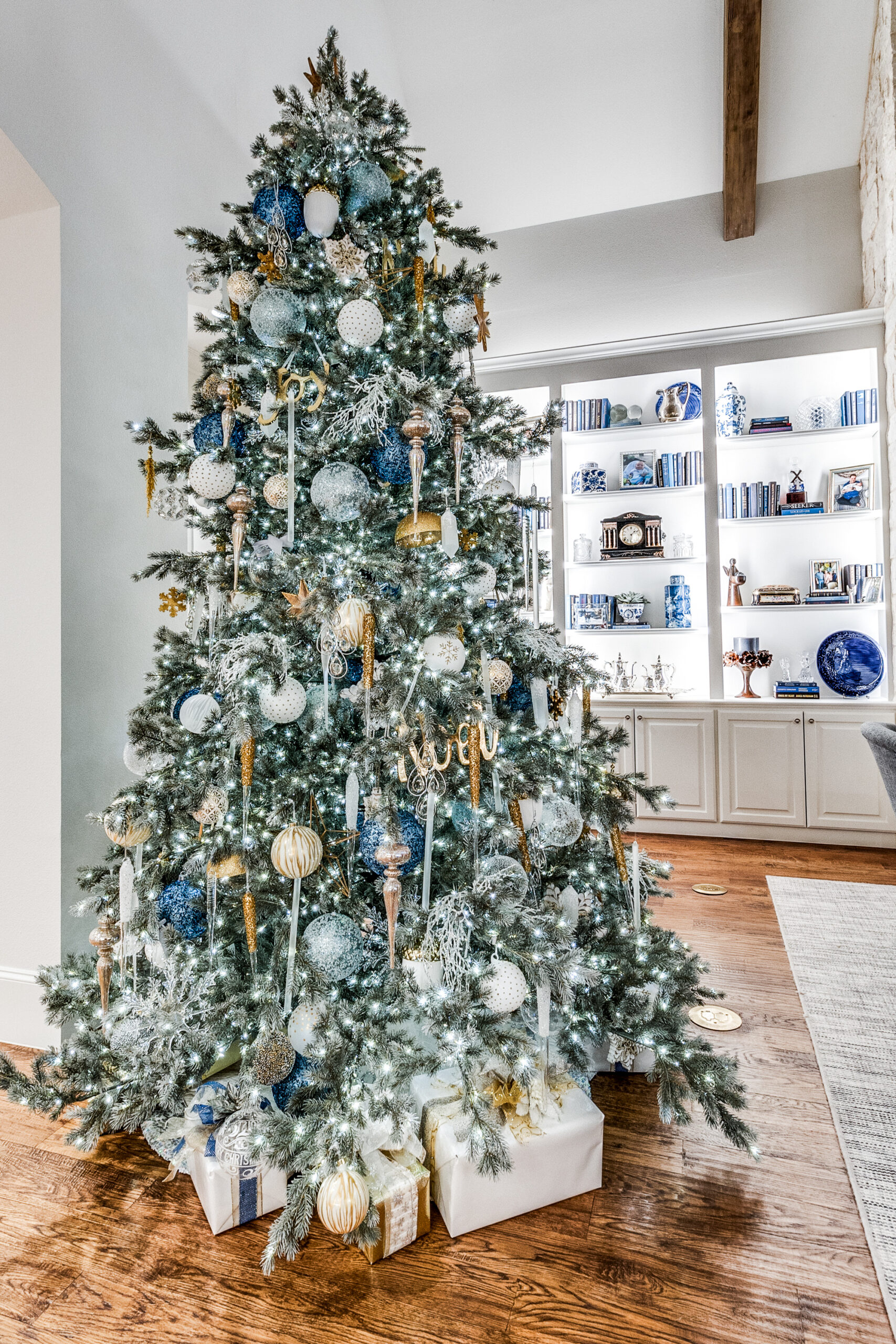 Shoot2Sell Real Estate Photography Blog – Holiday Marketing Tree Shoot2Sell Real Estate Photography Blog - Holiday Marketing Tree